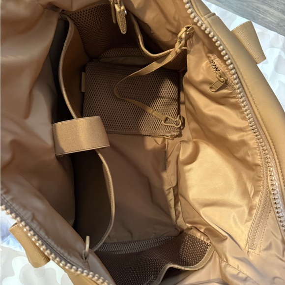 Dagne Dover medium carryall Camel Tote Bag - Picture 4 of 5